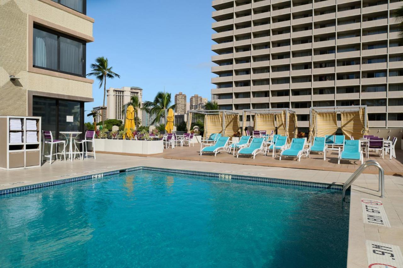 Express Waikiki By Ihg 3*